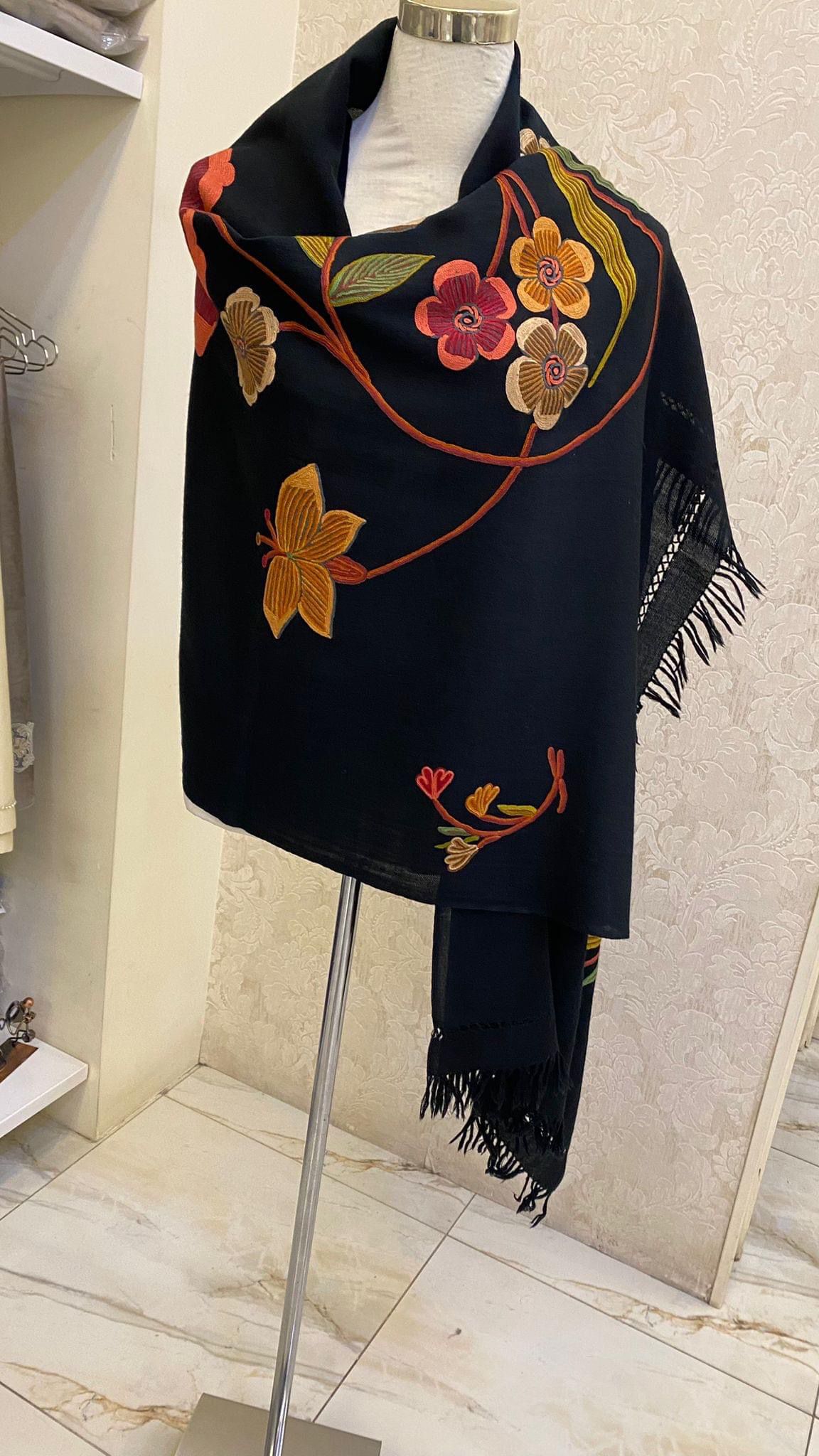 شال كشمير اسود